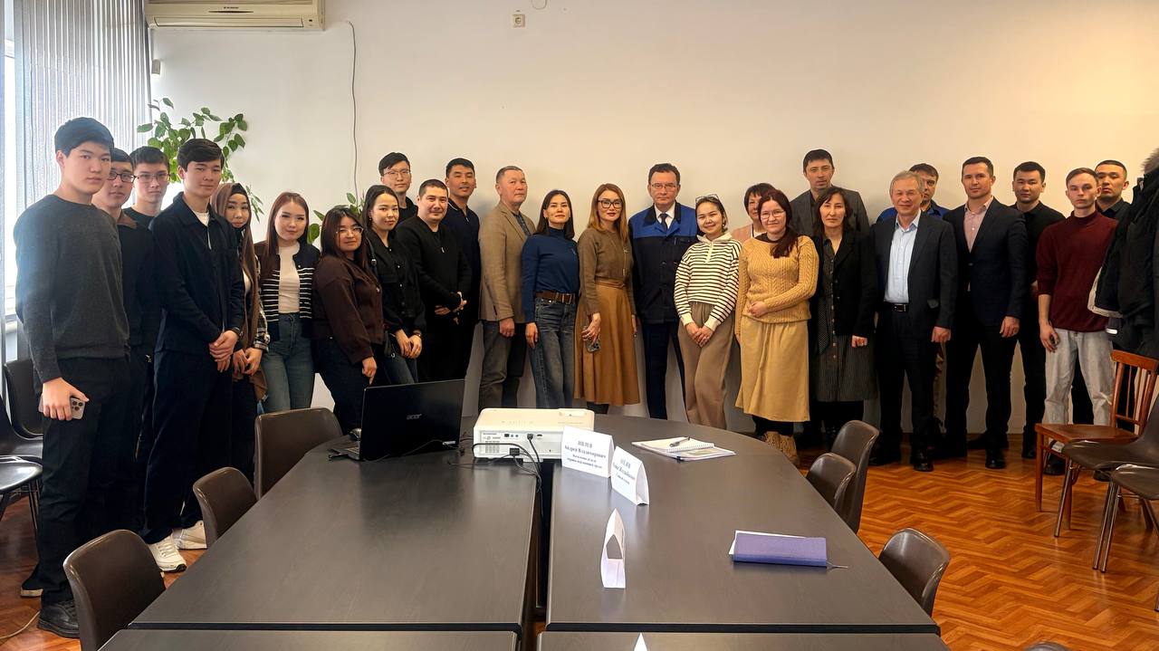 Визит на Актюбинский завод хромовых соединений: обмен опытом и обсуждение экологических практик